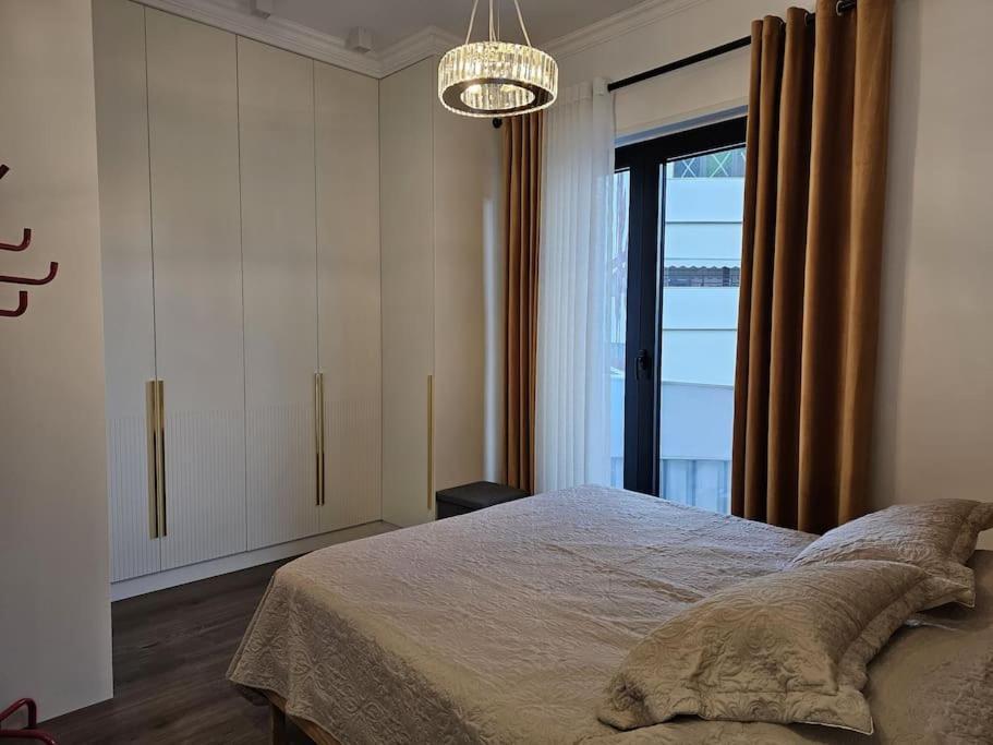 شقة Deluxe Flat With Garden_تيرانا المظهر الخارجي الصورة